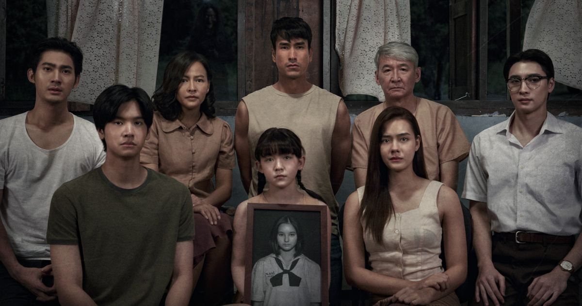 Phim chưa ra rạp đã phá kỷ lục phòng vé Việt, nam chính đẹp như tượng tạc ai cũng si mê