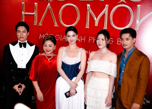 Mai Phương Thuý xuống tóc lạ lẫm, Ngọc Trinh khoe trọn sắc vóc sáng bừng tại Cô Dâu Hào Môn