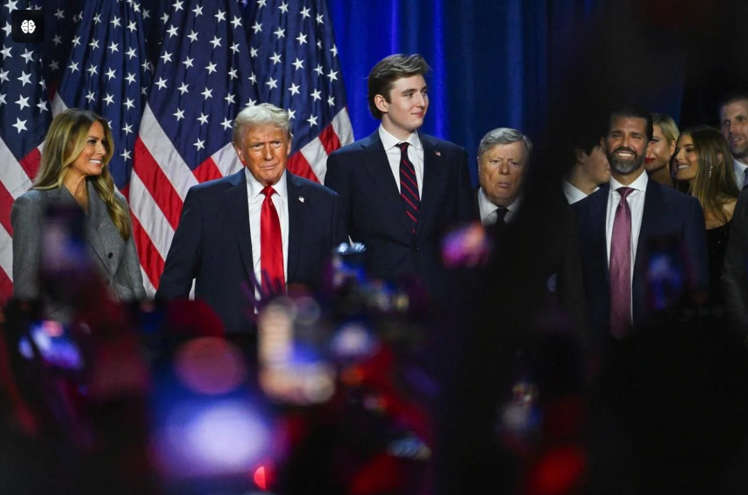 Hình ảnh con trai ông Trump đi bầu cử gây bão trên mạng xã hội