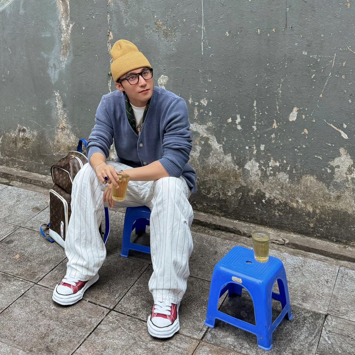 Sơn Tùng và màn 'rủ rê' trà đá: Chuyện thật mà ngỡ như đùa?