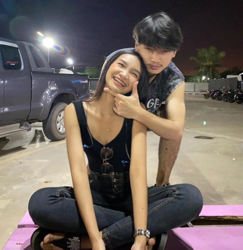 Bí ẩn sau cái chết của nữ ca sĩ Ping Chayada: Trách nhiệm thuộc về ai?