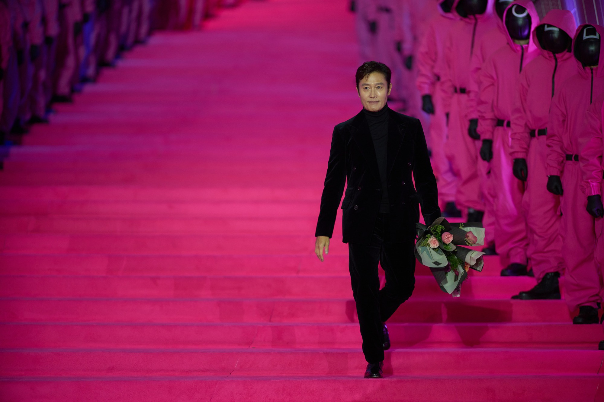 Dàn minh tinh xứ Hàn cực slay trên thảm hồng Squid Game 2