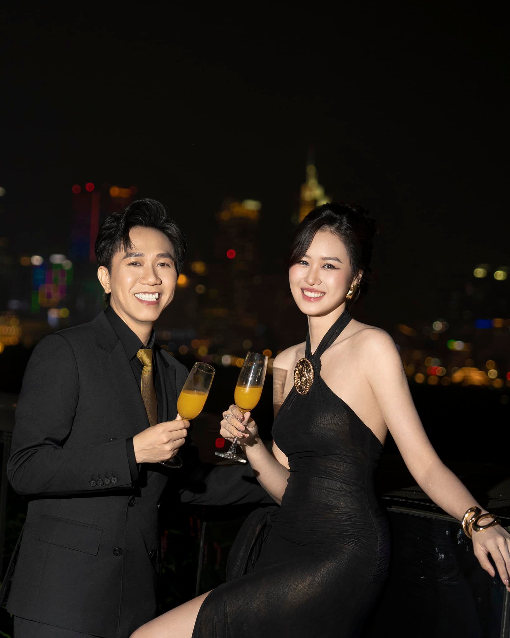 Vợ Anh Đức vấp tranh luận