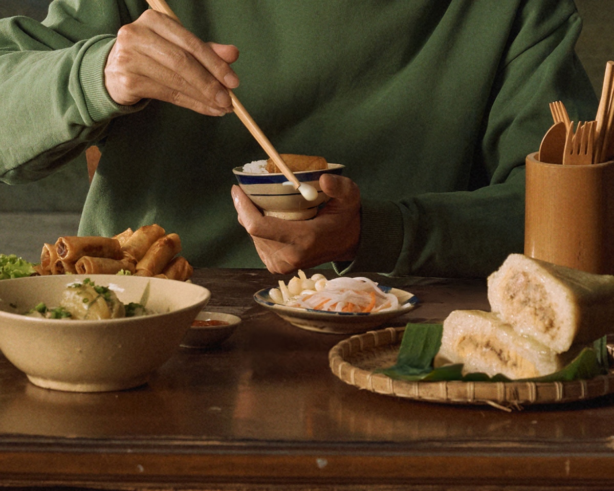 Đen Vâu tung chiêu gì khi tái xuất đường đua nhạc Tết với 'Vị nhà'?