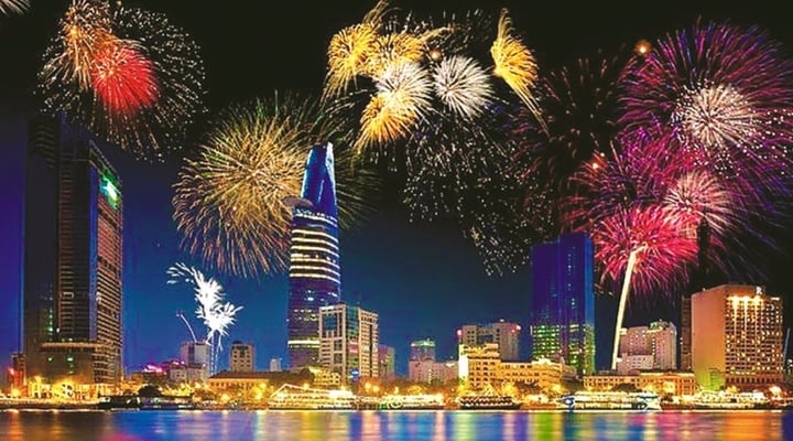 Hóng hớt 15 điểm ở TP.HCM bắn pháo hoa mừng Tết Nguyên đán 2025