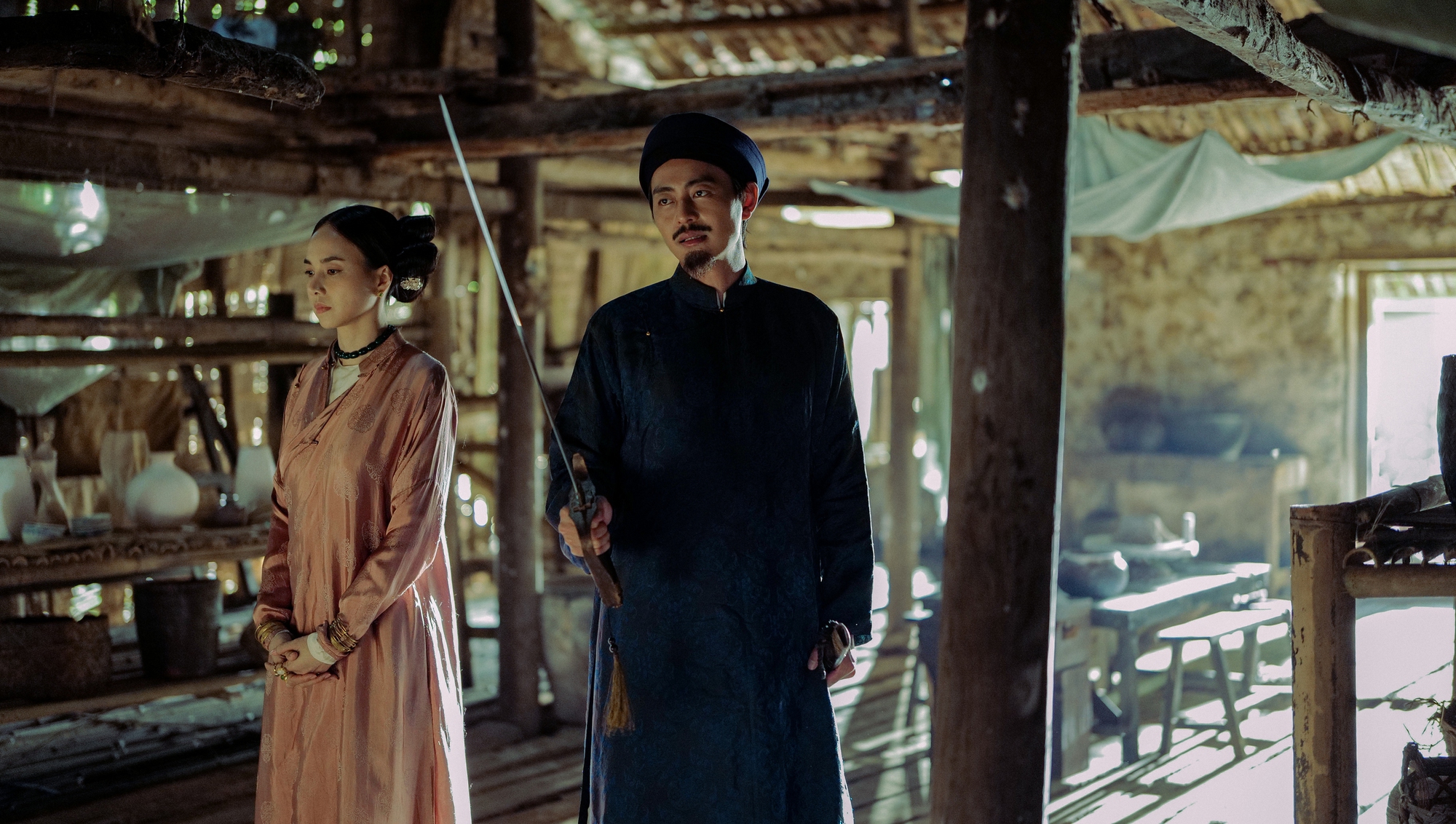 'Bom tấn' cổ trang Việt mới nhá hàng đã gây choáng, bối cảnh đẹp tới từng khung hình