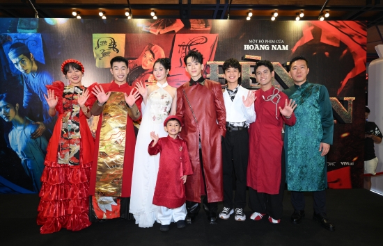 Bỏ qua loạt phim hài mùa Tết, khán giả Việt đổi gió với 'Đèn âm hồn' - Bộ phim gia đình pha lẫn yếu tố tâm linh huyền bí