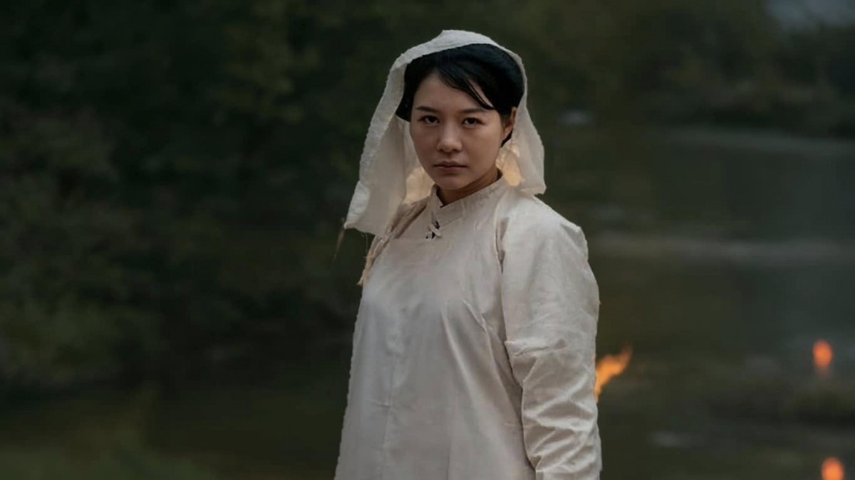 Nữ pháp sư trừ tà gây sốt trong 'Đèn âm hồn' là ai?