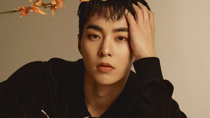 Xiumin (EXO) Bị Chèn Ép? Căng Thẳng Giữa SM Entertainment, KBS Và One Hundred
