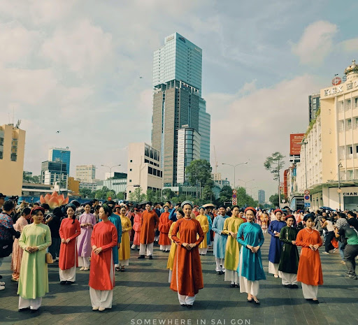 ‘Bách Hoa Bộ Hành’ 2025: Hơn 1.000 bạn trẻ đổ về Phố đi bộ Nguyễn Huệ tôn vinh Việt phục