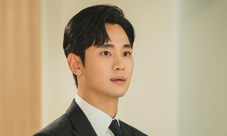 Kim Soo Hyun sẽ bị 'bóc trần' thêm nếu không xin lỗi gia đình Kim Sae Ron 
