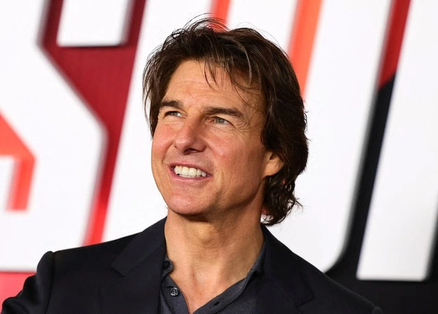 Tom Cruise Và Ana de Armas Cùng Xuất Hiện Ở London, Dấy Lên Tin Đồn Hợp Tác