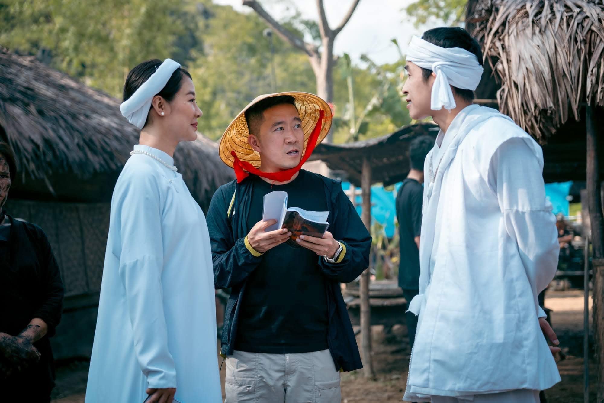 Doanh thu 106 tỷ của 'Đèn âm hồn', đạo diễn Hoàng Nam trao quà khủng cho khán giả