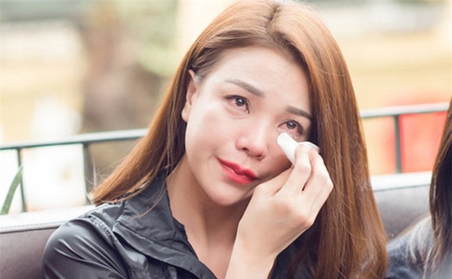 Thực hư một Á hậu Việt bị tạm hoãn xuất nhập cảnh khóc nức nở, lần đầu lên tiếng