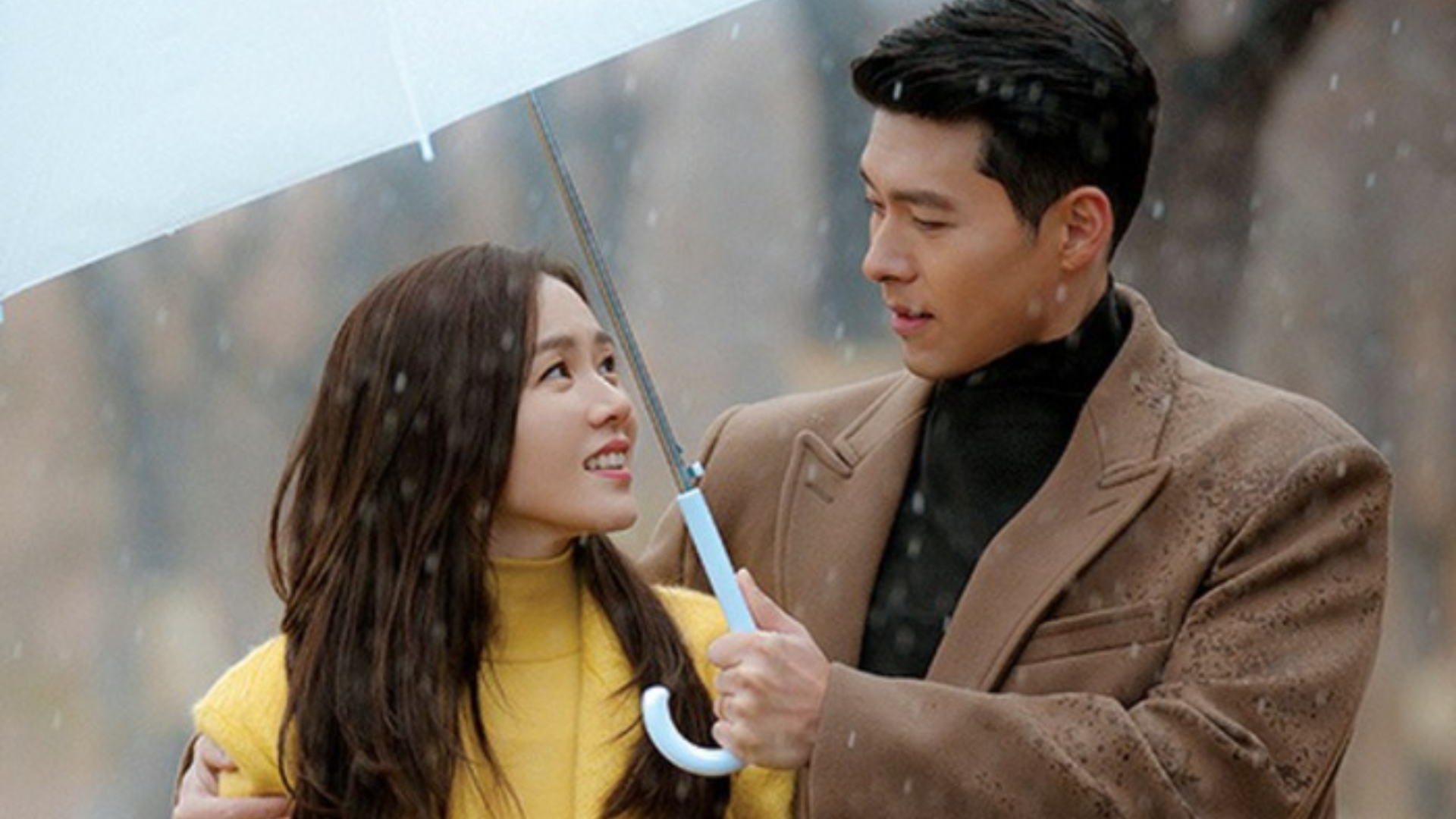 Hình ảnh Son Ye Jin tình cảm bên Hyun Bin gây chú ý