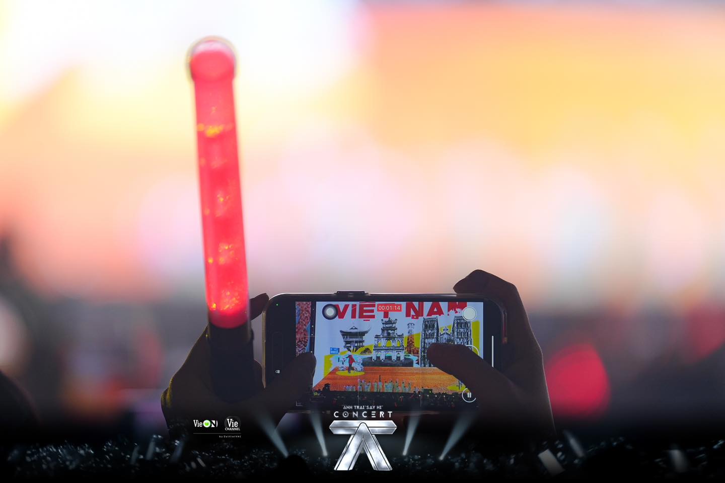 Nhìn lại concert 5 của Anh Trai Say Hi, màn pháo hoa rực rỡ Khát Vọng Là Người Việt