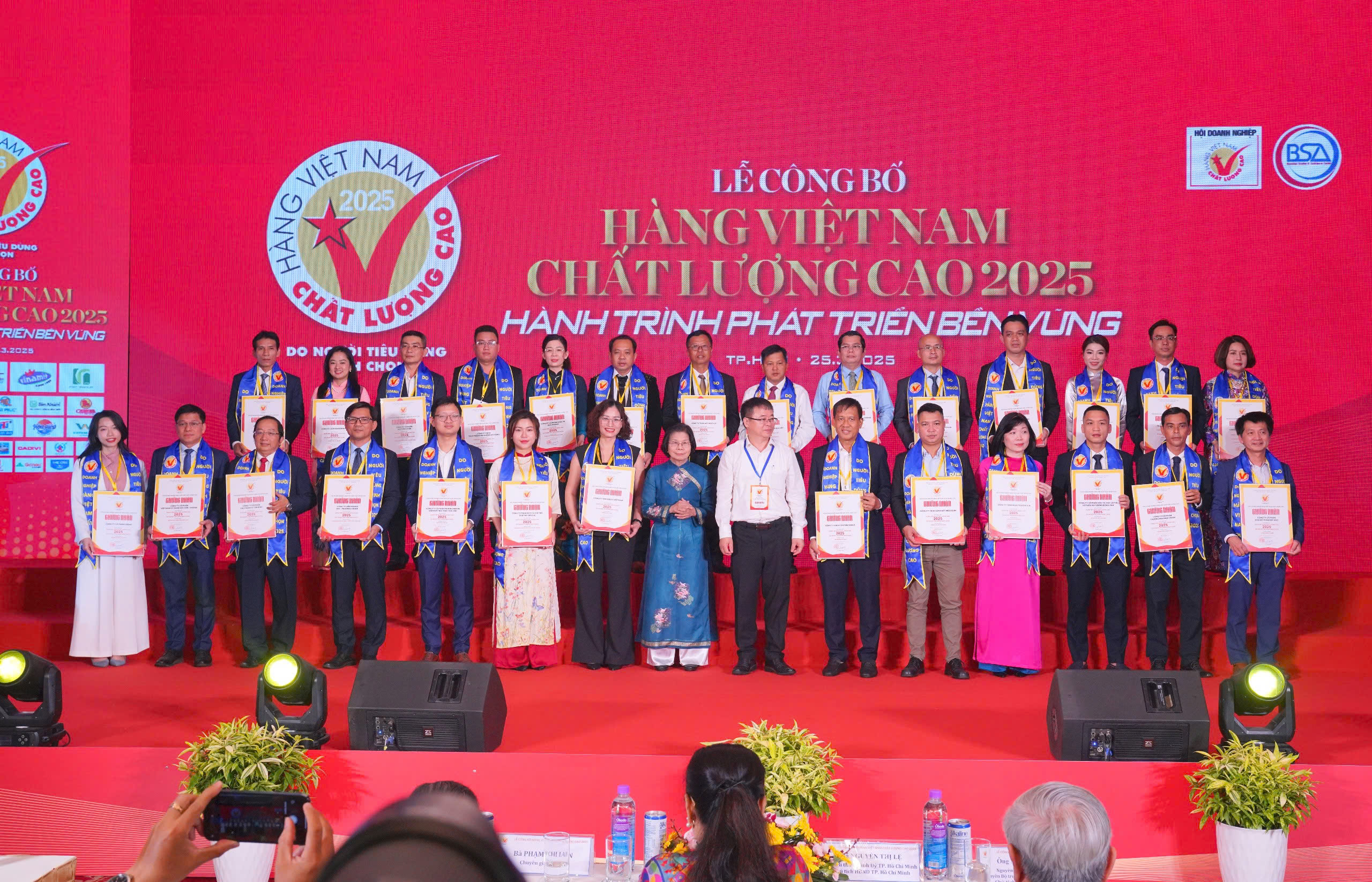 VISSAN Vinh Dự Đón Nhận Danh Hiệu 29 Năm – Hàng Việt Nam Chất Lượng Cao