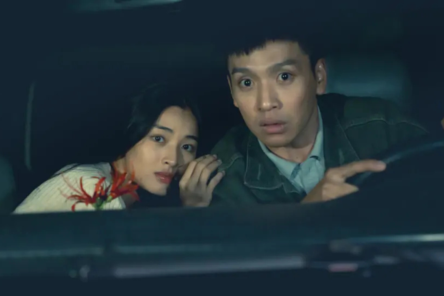 Phản cảm từ ngoài vào trong: ‘Âm Dương Lộ’ làm khán giả nghi ngờ cả ý đồ làm phim