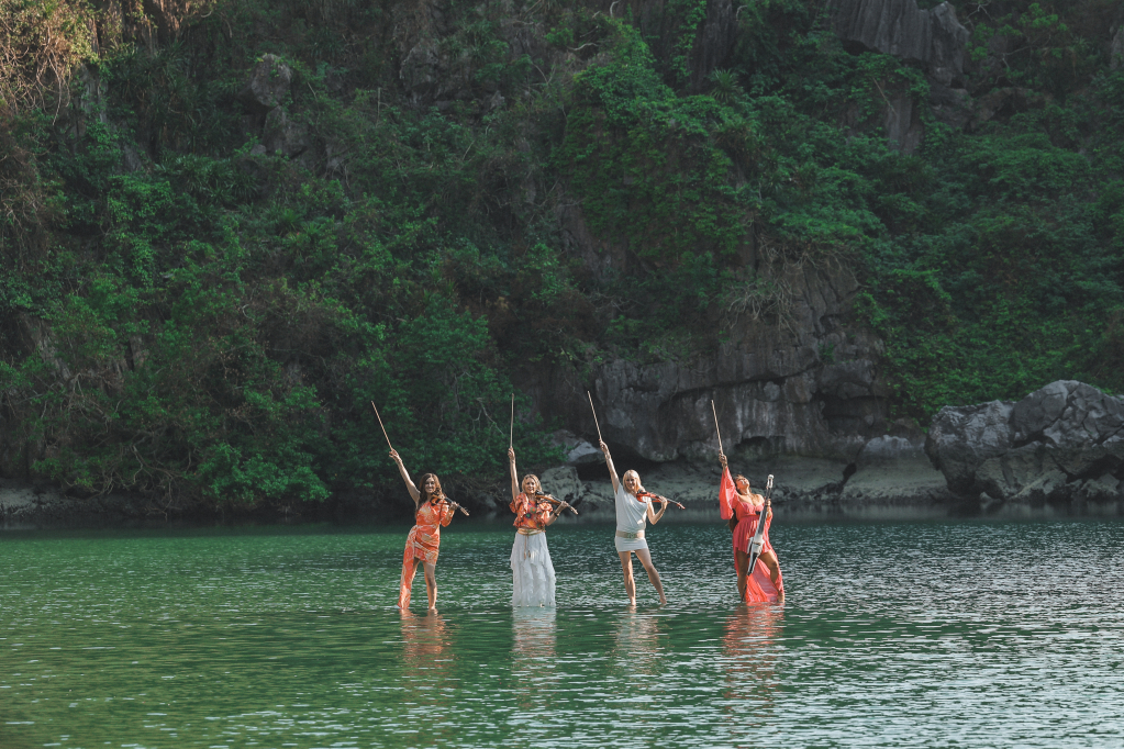 MV Victory – Bond: Khi Vịnh Hạ Long Tỏa Sáng Cùng Âm Nhạc Thế Giới