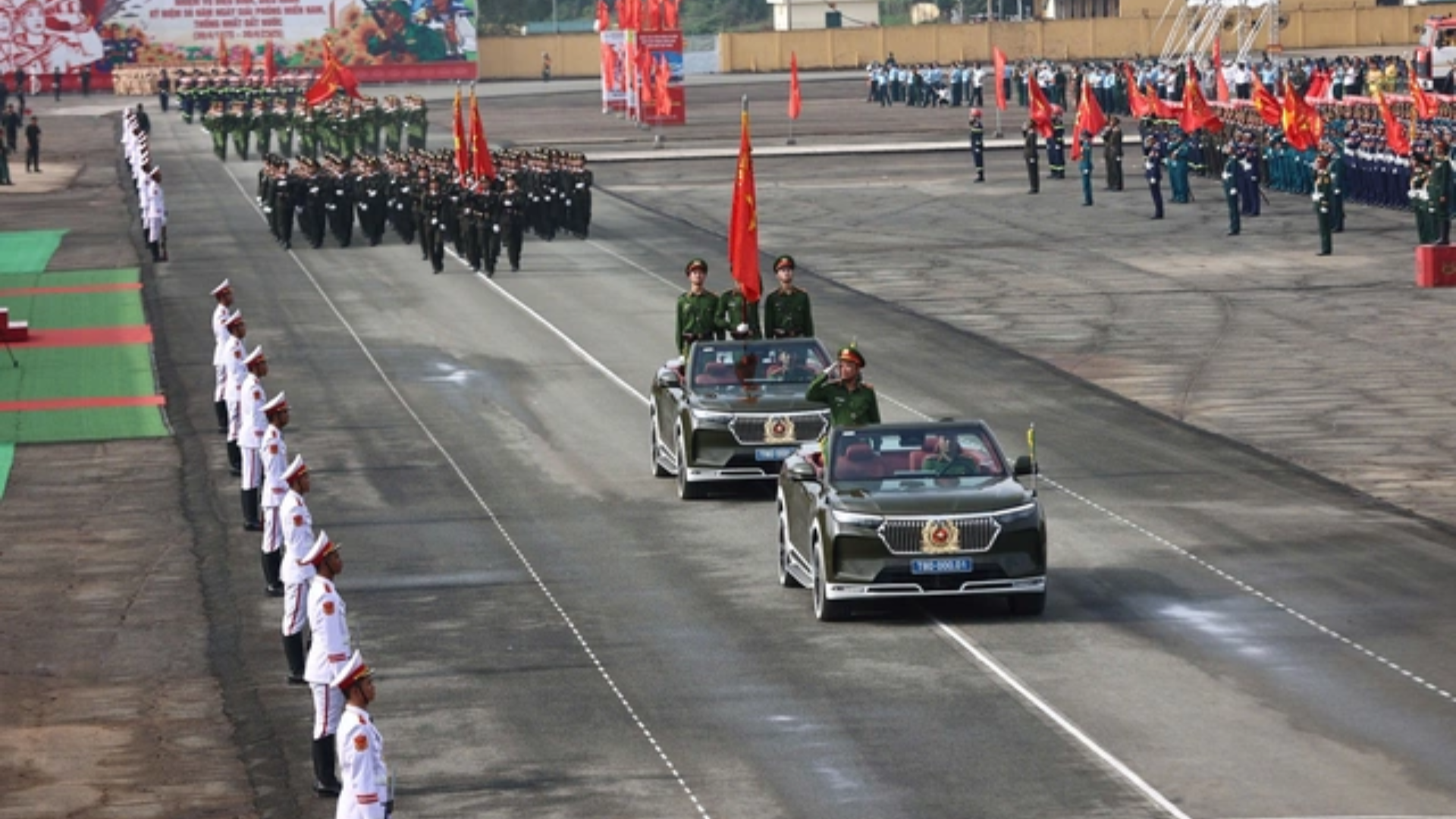 36 khối quân đội, công an hợp luyện diễu binh khiến ai cũng trầm trồ