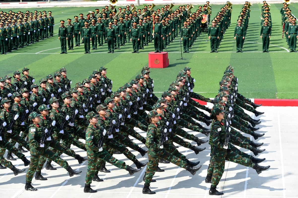 Vẻ đẹp bản lĩnh của những “bông hồng thép” trong buổi tổng duyệt diễu binh tại TP.HCM