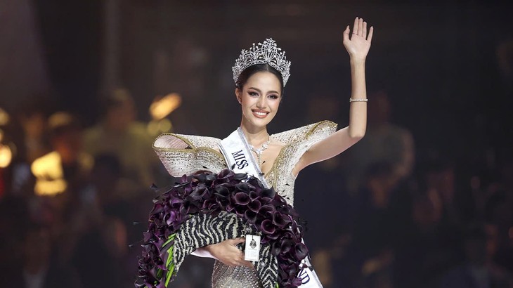 Á hậu 3 Miss Universe 2024, Suchata Chuangsri,