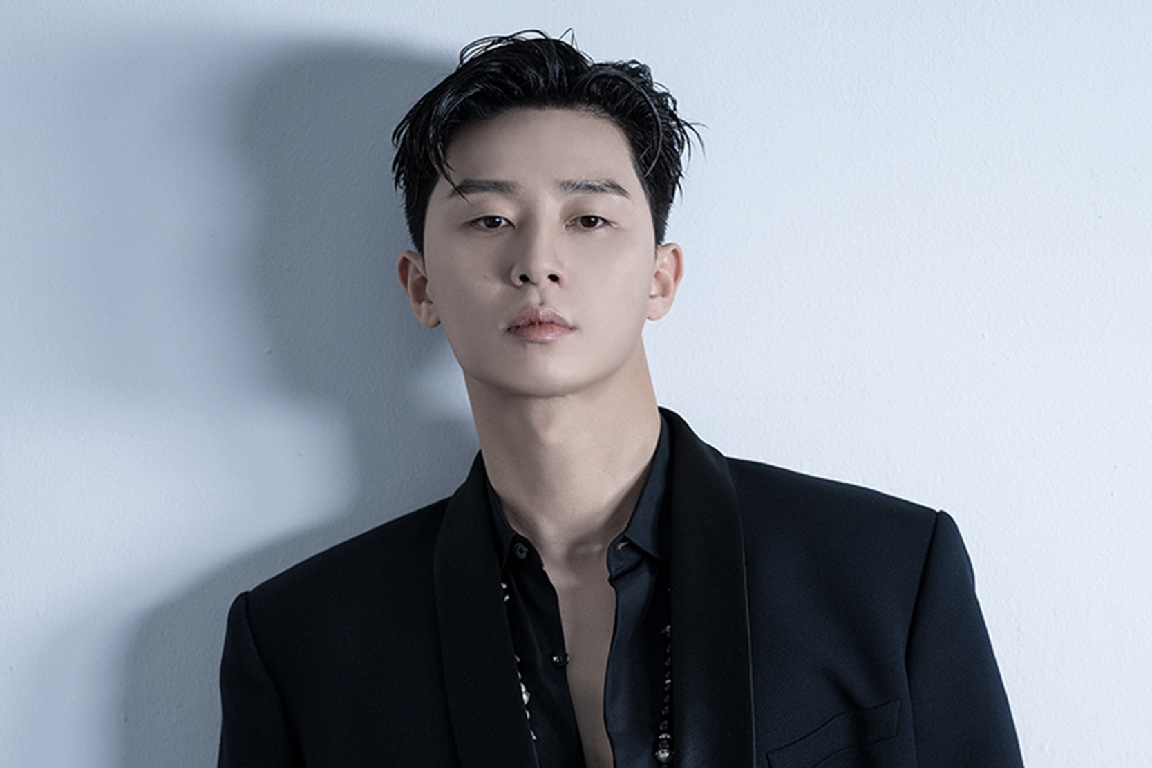 Park Seo Joon góp mặt trong băng nhóm buôn "mai thuý" trong phim mới